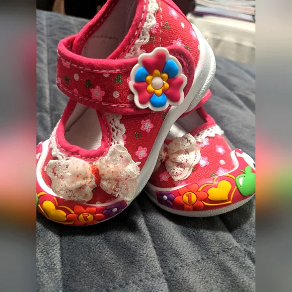 Chulis from Zulily Mary Jane Sneakers - Picture 6 of 7